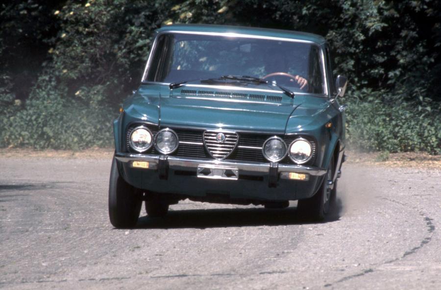  Alfa Romeo Giulia Nuova Super Diesel (115.40) 1976 года  (фото 9 из 13)